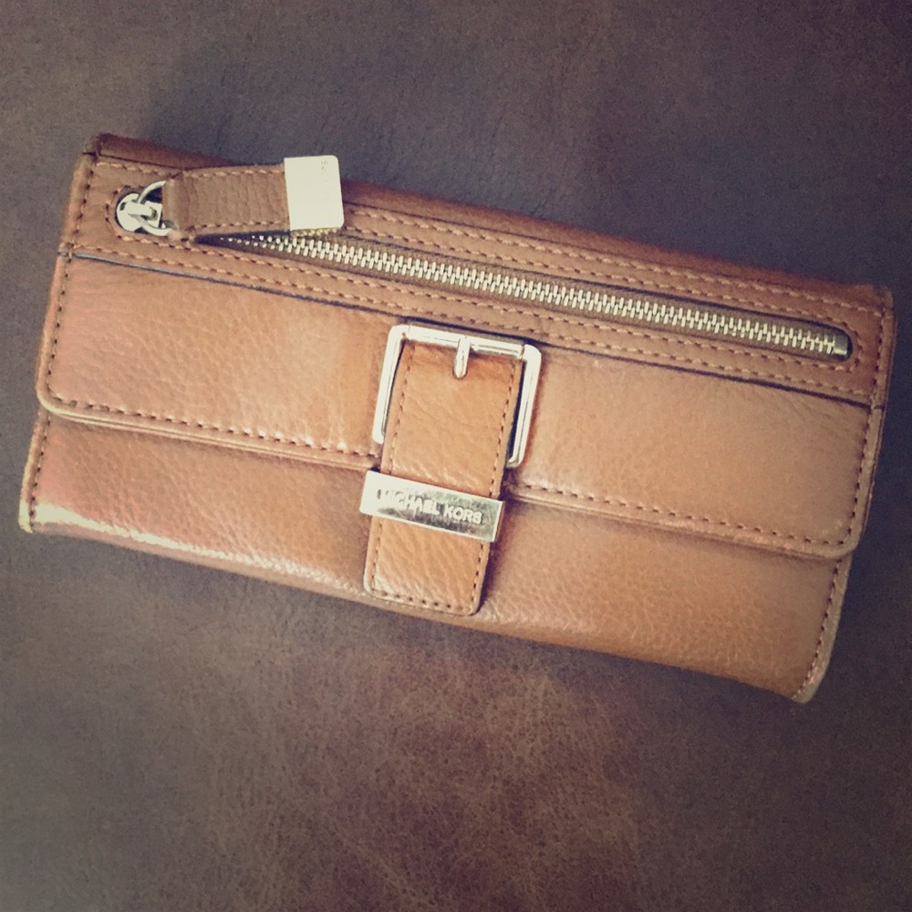 Michael Kors brown leather buckle wallet